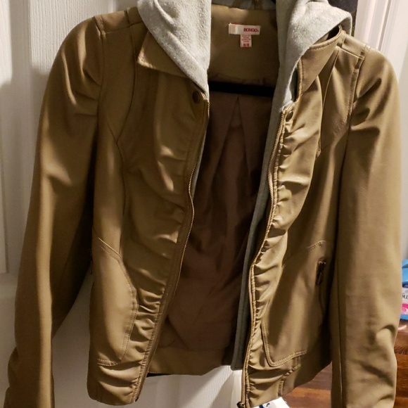 Jacket - Picture 1 of 3